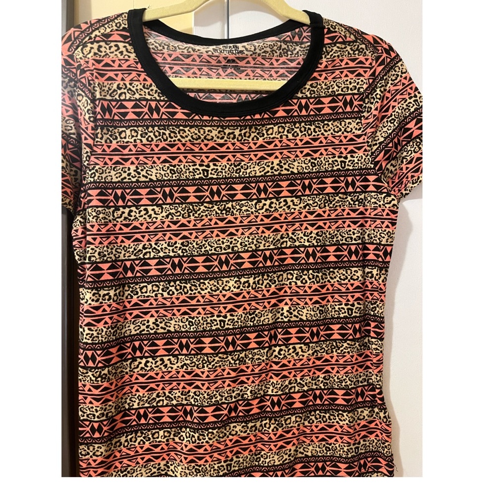 Never worn! Urban outfitters graphic t-shirt!